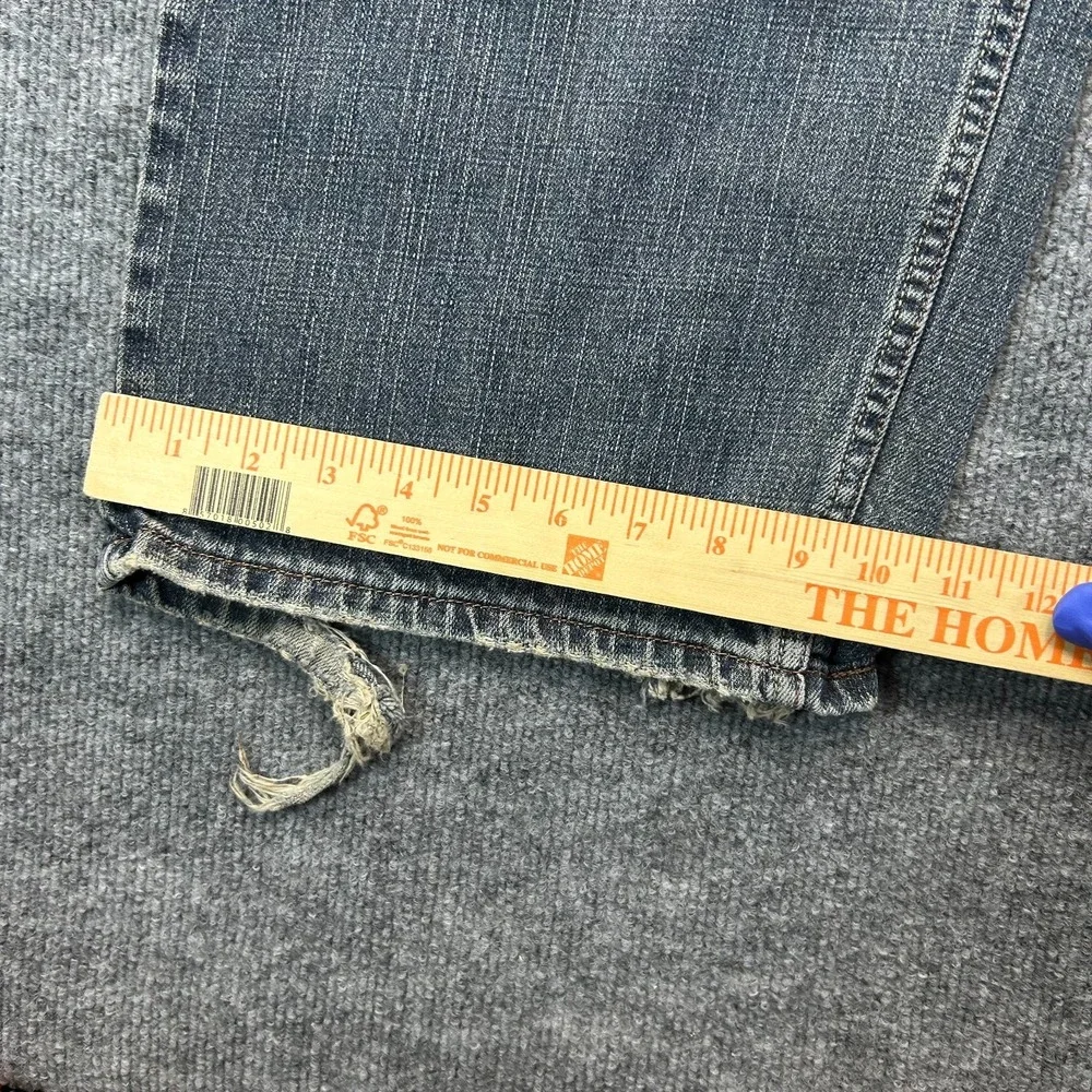 Levis levi 569